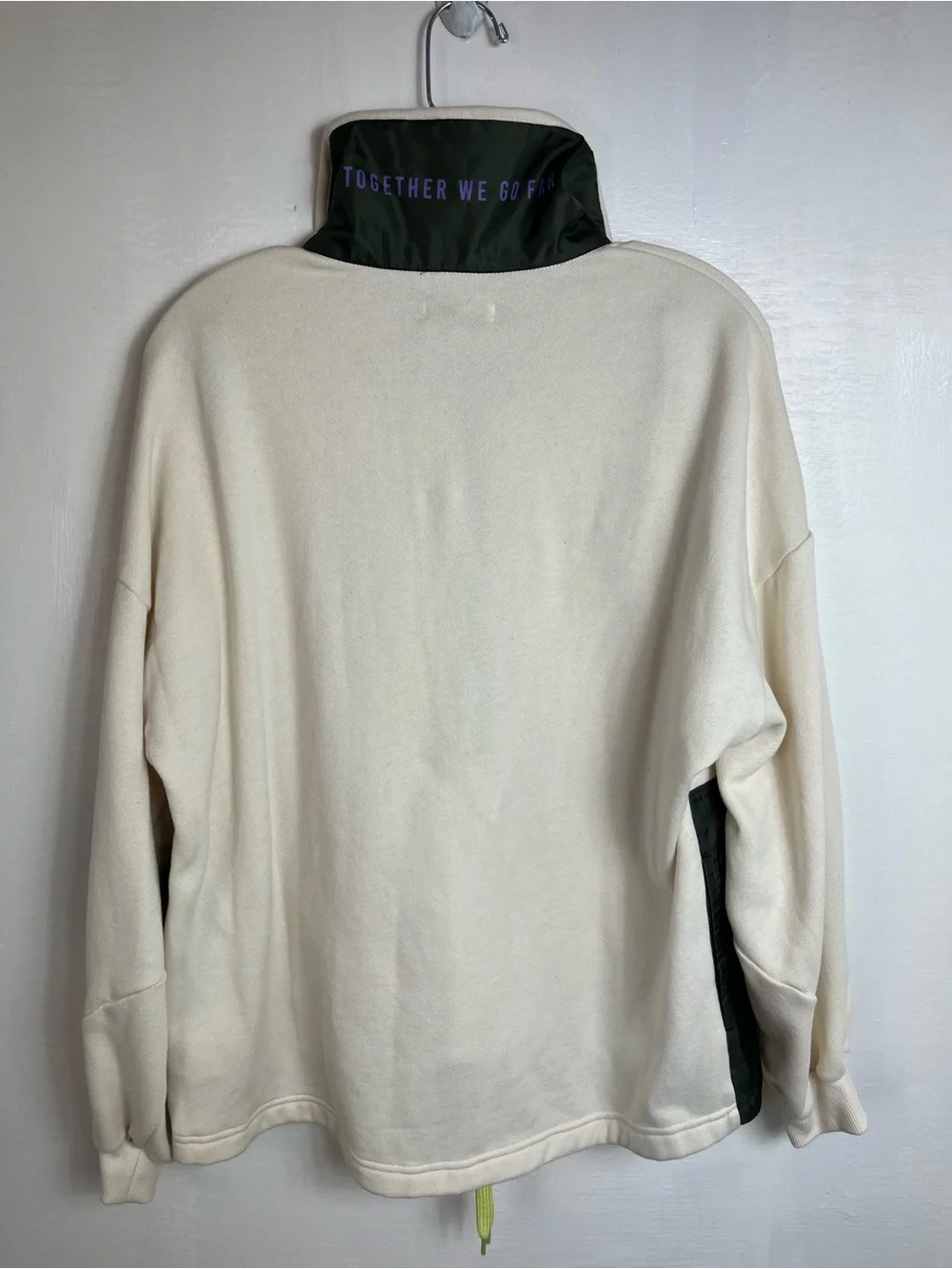 Peloton Women’s H120 1/2 Zip With Trim Sweatshirt Size S